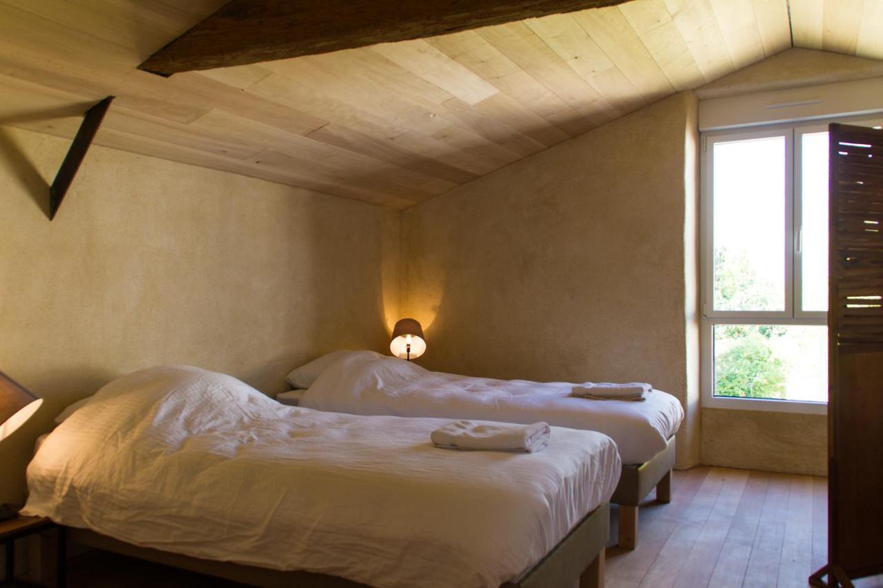 Bazoges-en-Paillers Le Puy Carmin - Chambre D'Hotes Avec Jacuzzi المظهر الخارجي الصورة